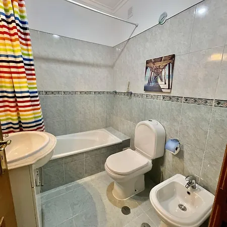 Apartment Cozy In The Southbank Of Lisbon, Feijo