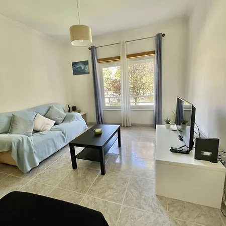 Cozy In The Southbank Of Lisbon, Feijo Apartman