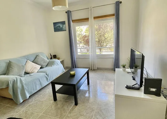 Cozy In The Southbank Of Lisbon, Feijo * Almada