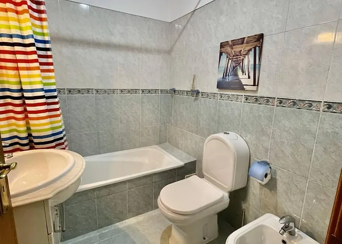 Appartement Cozy In The Southbank Of Lisbon, Feijo